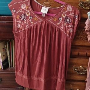 Women's boho tops size medium